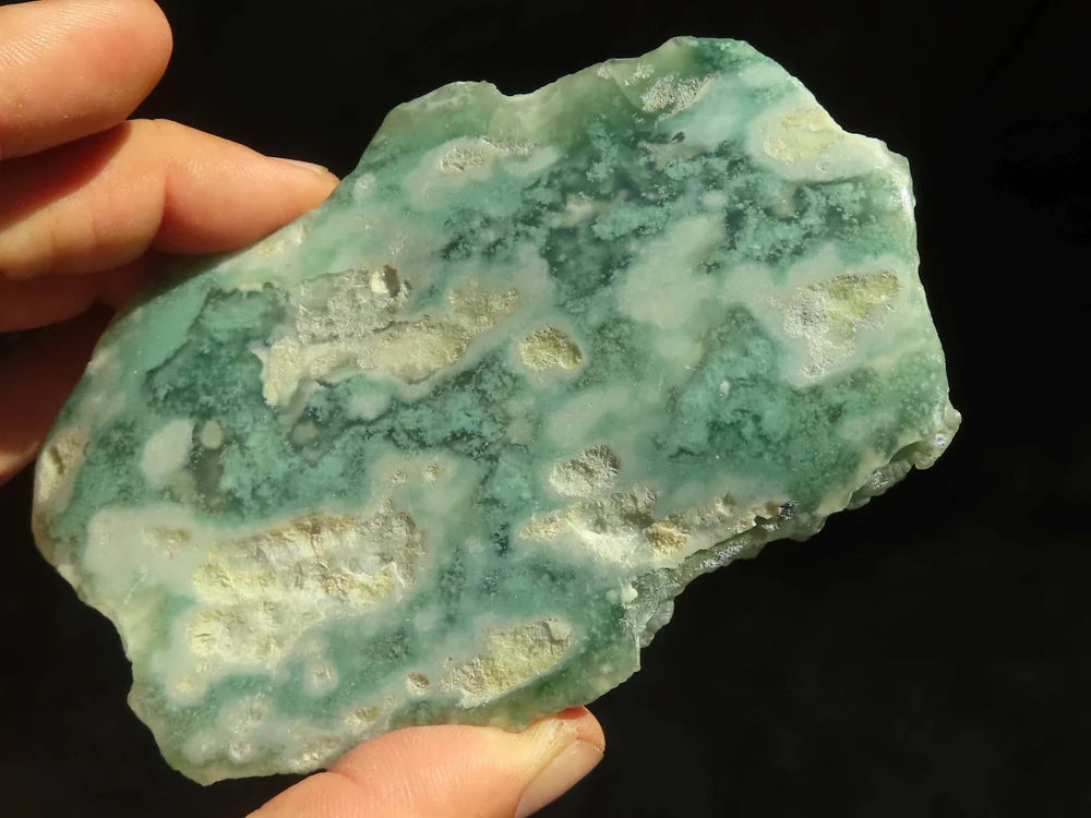 Emerald Mtorolite Plates