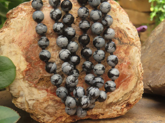 Snowflake Obsidian Ball Shaped Beaded Necklace