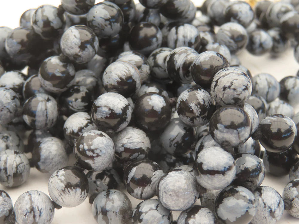 Snowflake Obsidian Ball Shaped Beaded Necklace